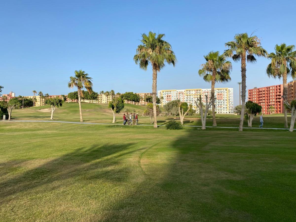 Porto Golf Marina Aqua Park & Beach Access By Best Of Bedz El Alamein Luaran gambar